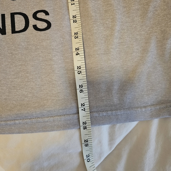 Graphic Tee Women's 2X Gray Short Sleeve Shirt - Picture 6 of 9